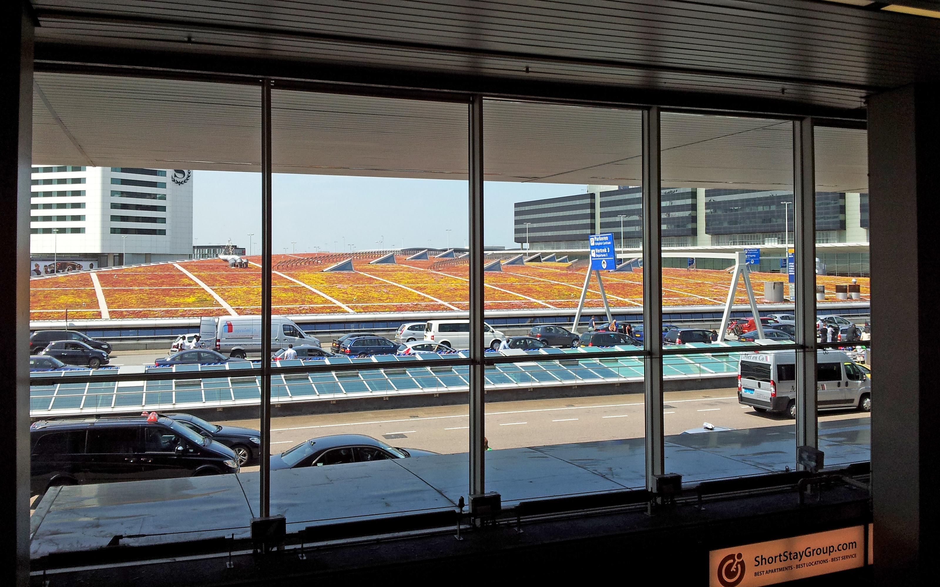 Now passengers can enjoy the view across the green roof. View from the waiting hall onto the vegetated roof